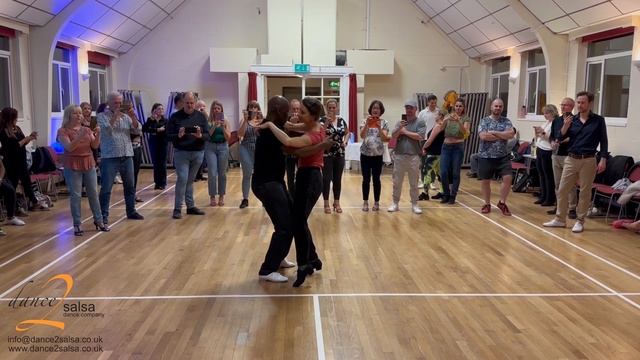 Dance2Salsa - Improvers Bachata Class - 14th November 2023 смотреть онлайн
