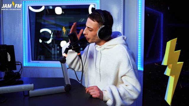 MUCCO - 4 MINUTEN EXCLUSIVE⚡ JAM FM смотреть онлайн