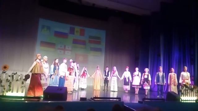 Молдавская община в Костроме пригласила друзей на праздник смотреть онлайн