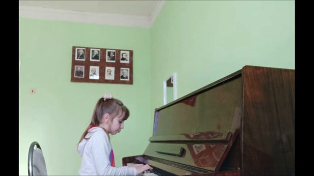 Василевская Полина, Ф. Кулау, Сонатина До-мажор, часть I смотреть онлайн
