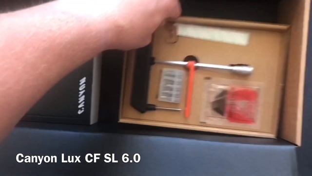 UNBOXING (vybalování) CANYON LUX CF SL 6.0 2020 смотреть онлайн