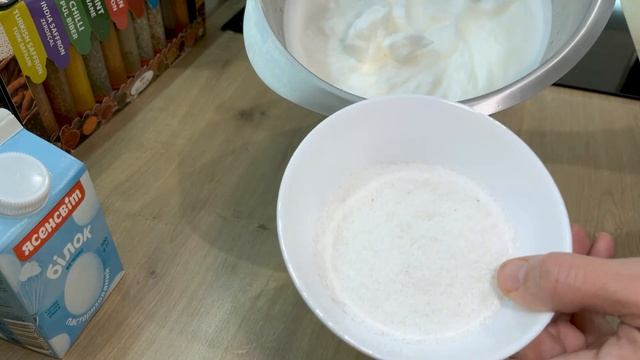 Вкусное низкоуглеводное кокосовое печенье. Отличный кето десерт смотреть онлайн