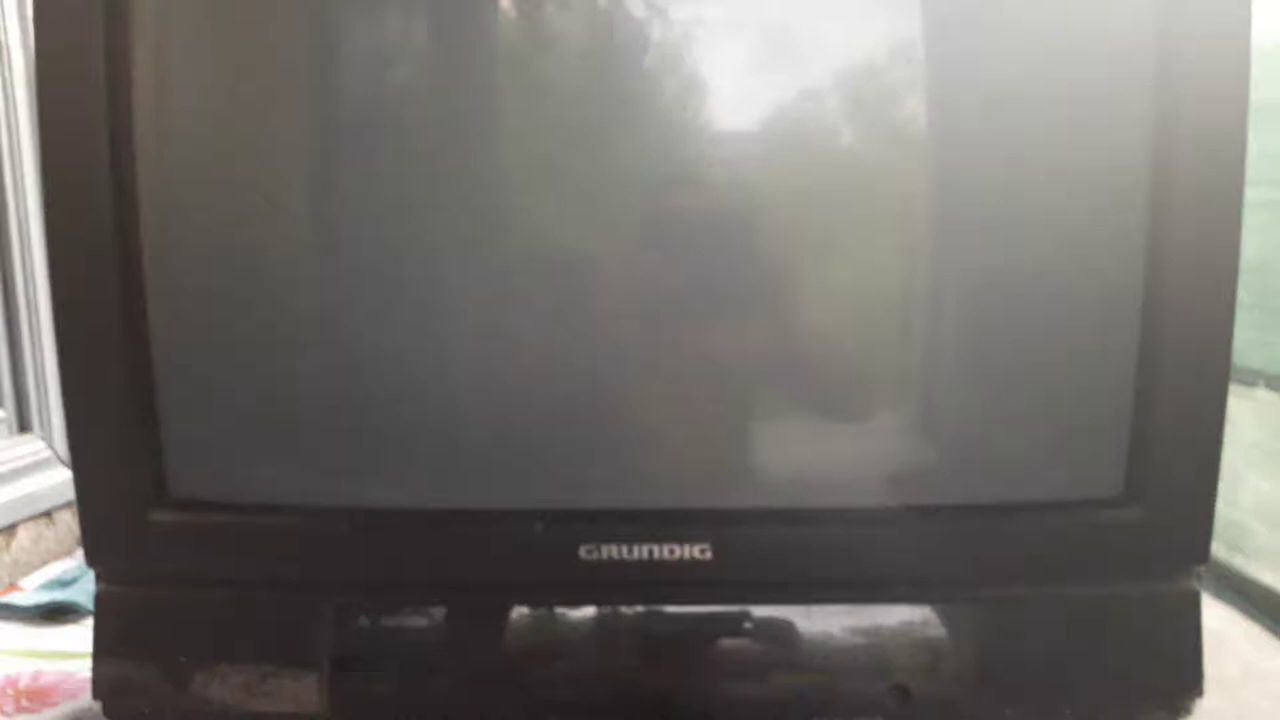 GRUNDIG   (разбор)