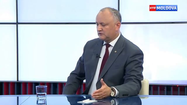"Все понимают, что основные риски я взял на себя". Игорь Додон об антиолигархической коалиции смотреть онлайн