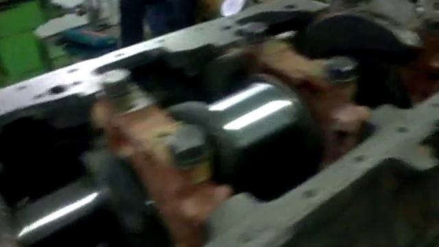 Коленвал ЯМЗ в блоке. смотреть онлайн