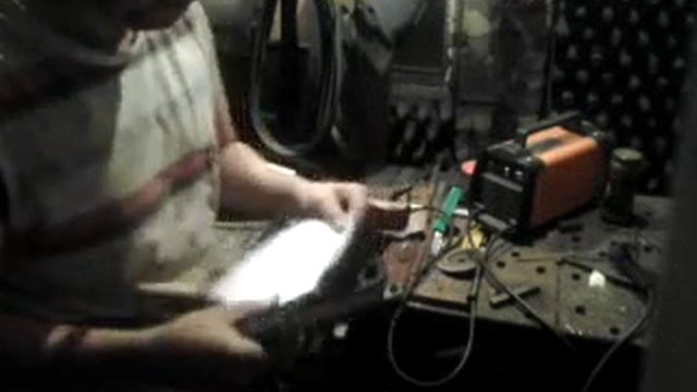 Испытание ножа из У10 смотреть онлайн