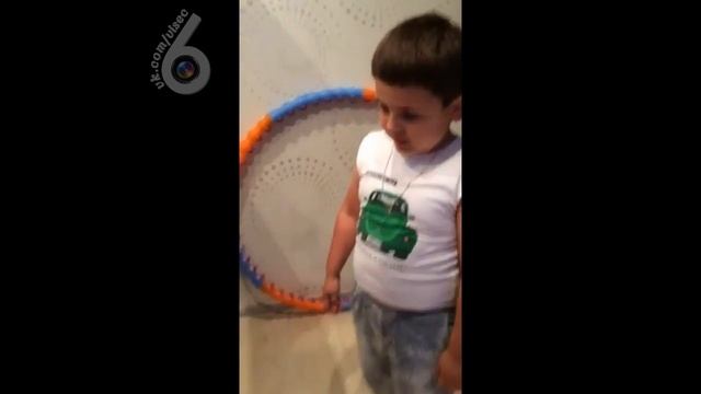 как выдернуть зуб ребёнку смотреть онлайн