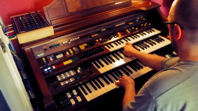 【エレクトーン演奏】Top One - "To Manhattan" Yamaha Electone D85 / D800 смотреть онлайн
