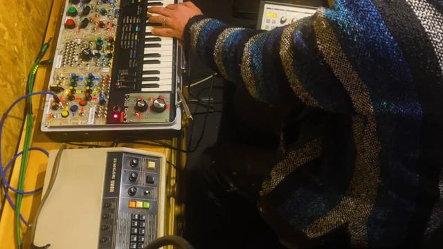 Circuit Bending Jam "Waltz With Wanda (the real WWW)" SMMP смотреть онлайн