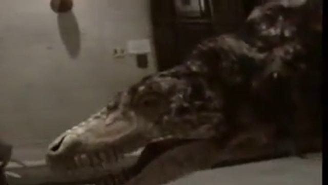 Real Live Dinosaur смотреть онлайн