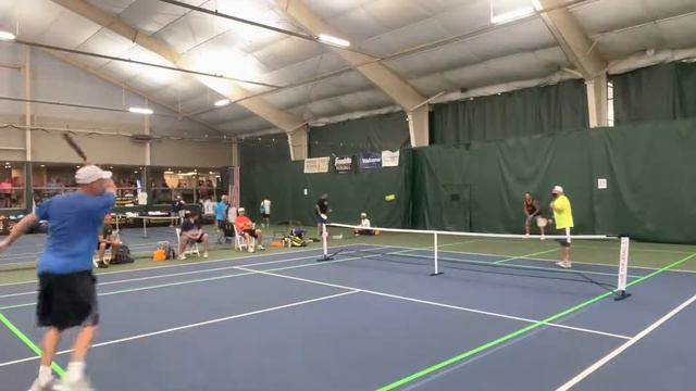 R2 Jerry Huo Josh Lancaster vs. Karel Kedles Jonny Storm Great Lakes Regional Pickleball 5.0 35+ смотреть онлайн