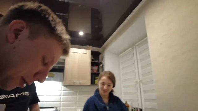 Гриль Delongi CGH1012D. Готовим ребра. Сила поверхностного натяжения. смотреть онлайн