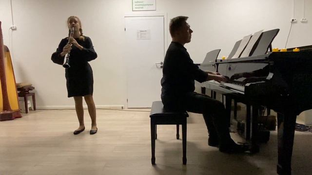 Д. Мийо "Маленький концерт для кларнета" II часть смотреть онлайн