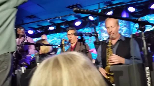 Ed Palermo Big Band with Napoleon Murphy-Brock смотреть онлайн