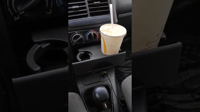 Подстаканник в ваз 2112. Европанель. смотреть онлайн