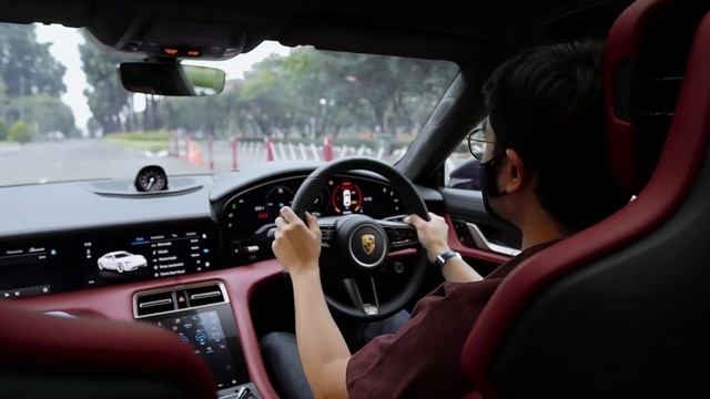 Porsche Indonesia, Electrified. #PorscheElectrifiedID смотреть онлайн