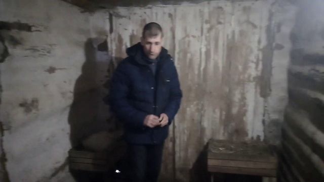 На гусиных яйцах сидит индюшка. смотреть онлайн