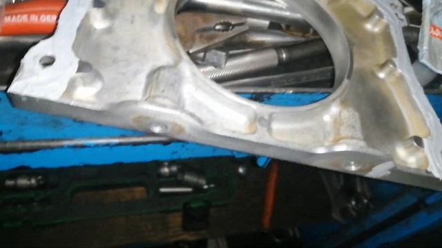 ford grand marquis engine oil seal installation .. leak easy fix.. смотреть онлайн