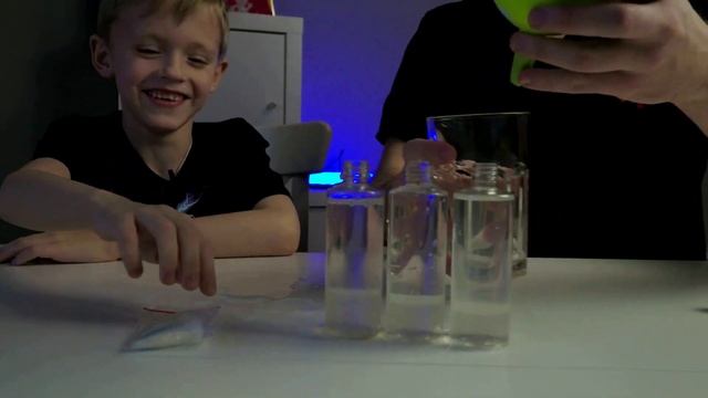Делаем опыт "Коллоидный сад" дома. Опасные эксперименты. смотреть онлайн