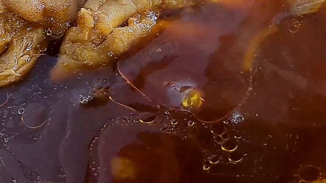 ПРИГОТОВИЛ СВИНИНУ - ЧУТЬ КАЗАН НЕ СЪЕЛ.