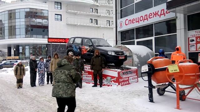 Дефиле зимней спецодежду для охотников и рыболовов смотреть онлайн