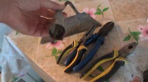 Как вытащить обломок черенка садового инструмента