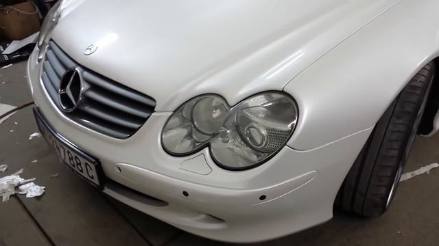 Mercedes SL500 full vinyl wrap Oracal 970 white pearl смотреть онлайн