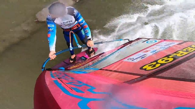 New pb record of 51.6 kn @500m and a topspeed of 100.6 km/h | Andy Laufer Lüderitz Speed 2019 смотреть онлайн