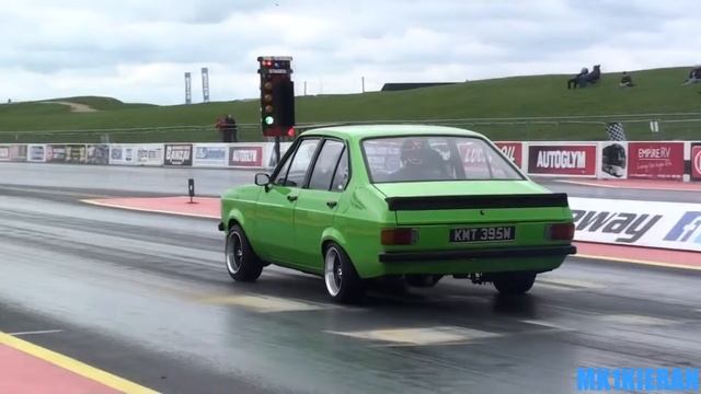 Ford Escort Mk2 runs 14.20 at 98 mph at Santa Pod Raceway смотреть онлайн