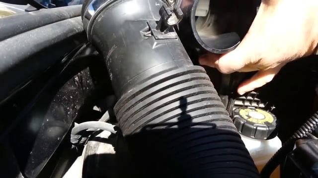 DACIA Duster 1.5 DCi - MAF Sensor Cleaning