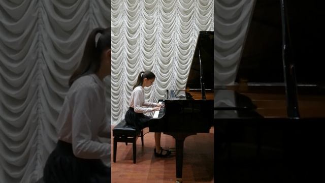 Фридерик Шопен. Вальс cis moll смотреть онлайн