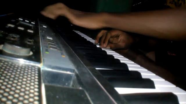 S.K. playing Yamaha psr-243 смотреть онлайн