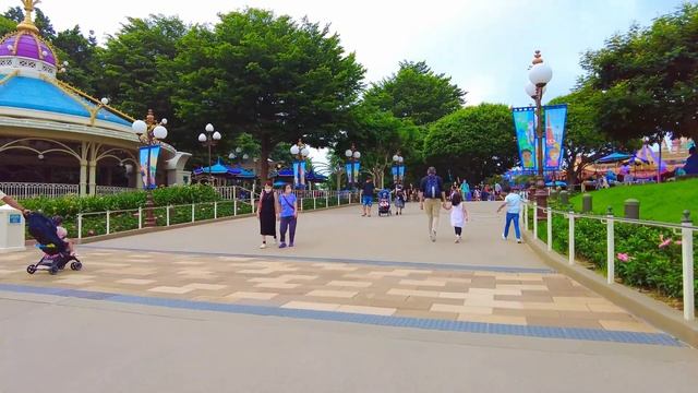 Hong Kong Disneyland【4K】| Complete Walkthrough | July 2022 смотреть онлайн