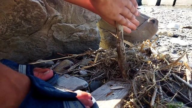 48 ЧАСОВ ВЫЖИВАНИЯ НА МОРЕ. В ПОИСКАХ ЕДЫ В МОРЕ. ЖАРИМ КРАБОВ. смотреть онлайн