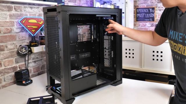 Thermaltake Full Tower CTE T500 AIR Much Cheaper Than Corsair 7000D