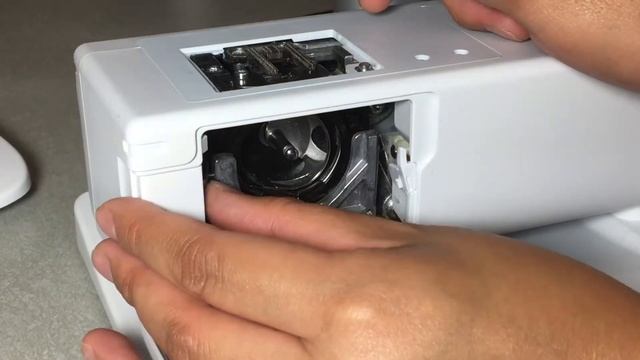 How to Clean your Sewing Machine / Bernina 350 смотреть онлайн