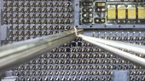 Ремонт сокета на материнской плате. Замена сломанных ножек - это реально!