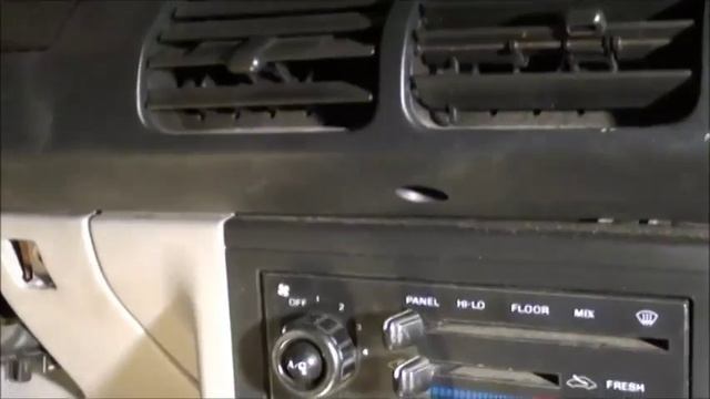 93 Ford Escort instrument panel lights replacement Part 3 of 4 смотреть онлайн