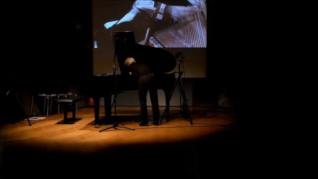Henry Cowell - The Banshee смотреть онлайн