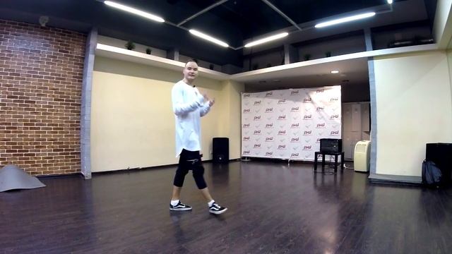 Как научиться делать Лунную Походку (Лунная походка, Moon Walk, Moonwalk, Glide, Урок)