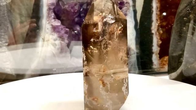 Полированный кристалл дымчатого кварца. Астафьевское м-е. смотреть онлайн