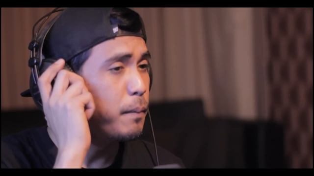 Siapa benar siapa salah - Cover by Nurdin yaseng смотреть онлайн