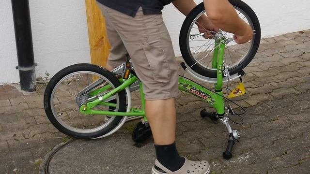 DIY Canoe Cart made from children's bicycle wheels and roof battens смотреть онлайн