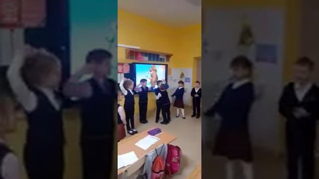 Почему медведь зимой спит-подготовка 1 г класса к новому году на уроках музыки смотреть онлайн