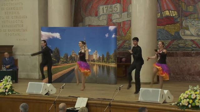 Церемония вручение дипломов с отличием геологам МГУ смотреть онлайн