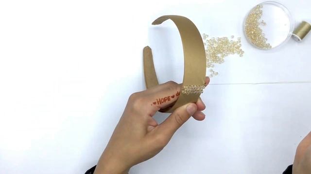 How To Embellish With Estella Bicone Beads - Hair Accessories смотреть онлайн