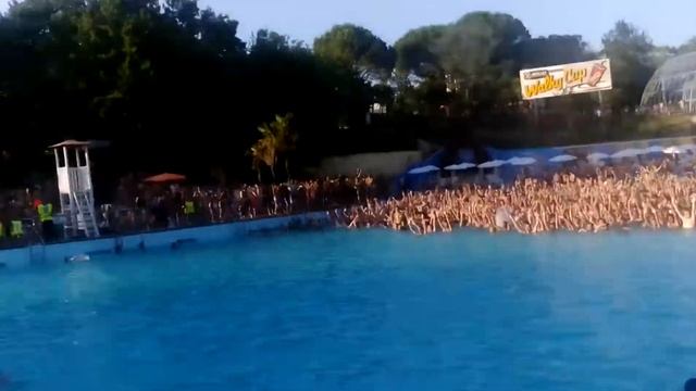 Gabry ponte at Aquafan (30/07/2017) смотреть онлайн