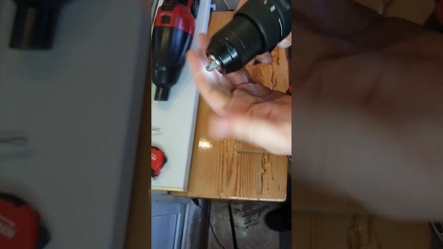 Шуруповерт Elitech ДА 10.8 БЛ2 Е2201.037.01 HD Professional смотреть онлайн