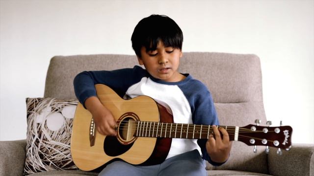 Playing Nirvana With My Kohala Mini Dreadnought Acoustic Guitar смотреть онлайн