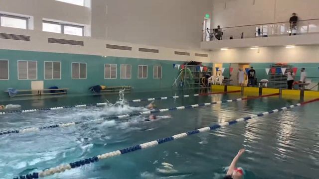 СОРЕВНОВАНИЕ ПО ПЛАВАНИЮ | НА СПИНЕ 25 МЕТРОВ | ПЕРВОЕ МЕСТО | САФОНОВА МИЛАНА